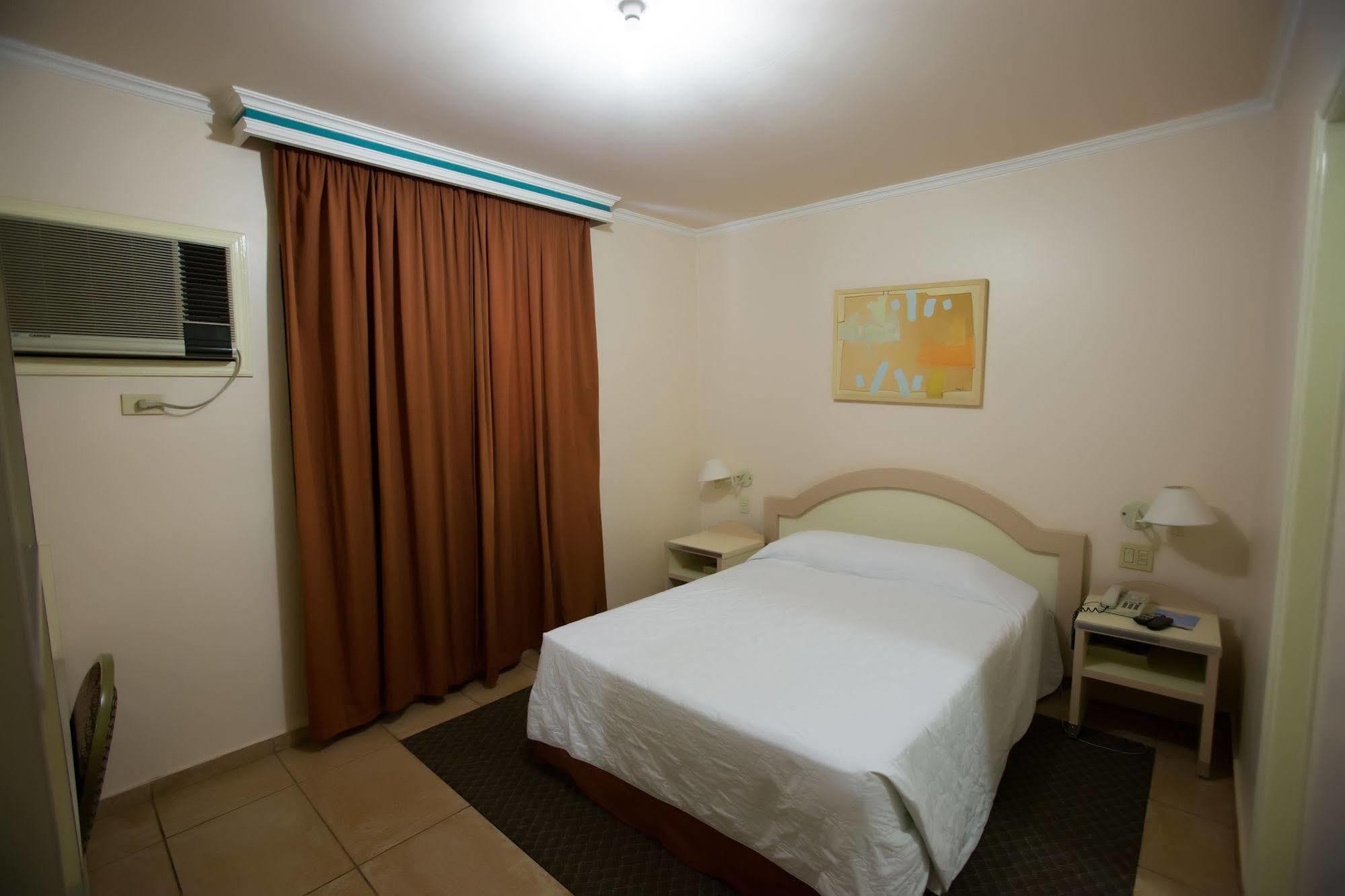 Prince Hotel Ribeirão Preto Esterno foto